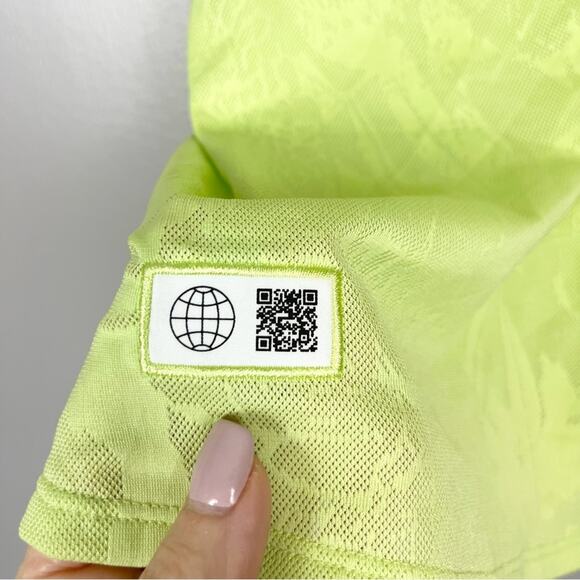 Adidas Made To Be Remade Running Athletic Tank Top Woman’s size M Neon Green - Picture 5 of 7